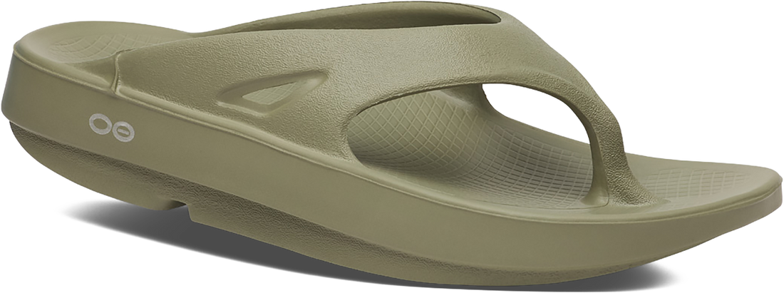 Quarter turn view Unisex Oofos Footwear style name Ooriginal Flip in color FOLIAGE. Sku: 1000FOLIAG