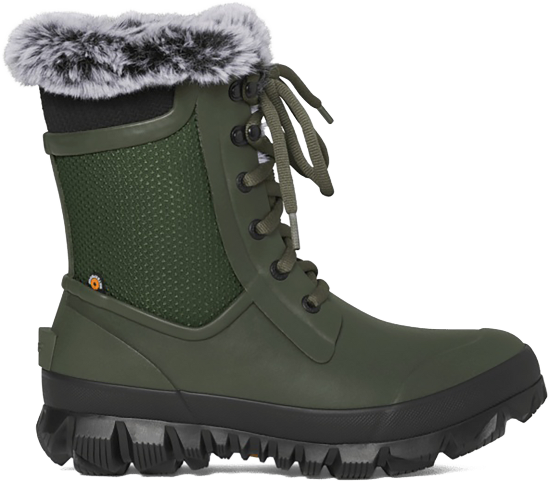 Quarter turn view Women&